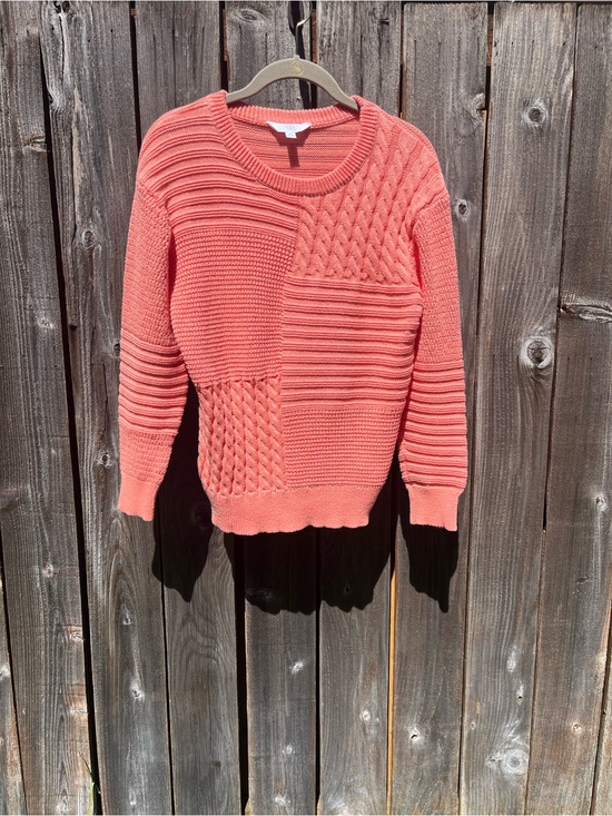 Time and Tru Sweaters - Time and Tru Coral Crewneck Sweater size medium